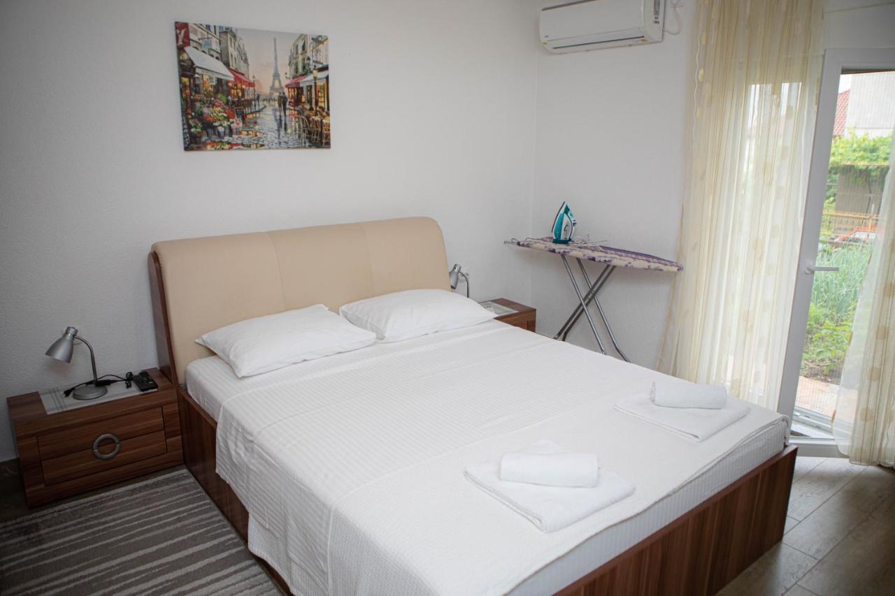Apartmani Budimcic Требине Екстериор снимка