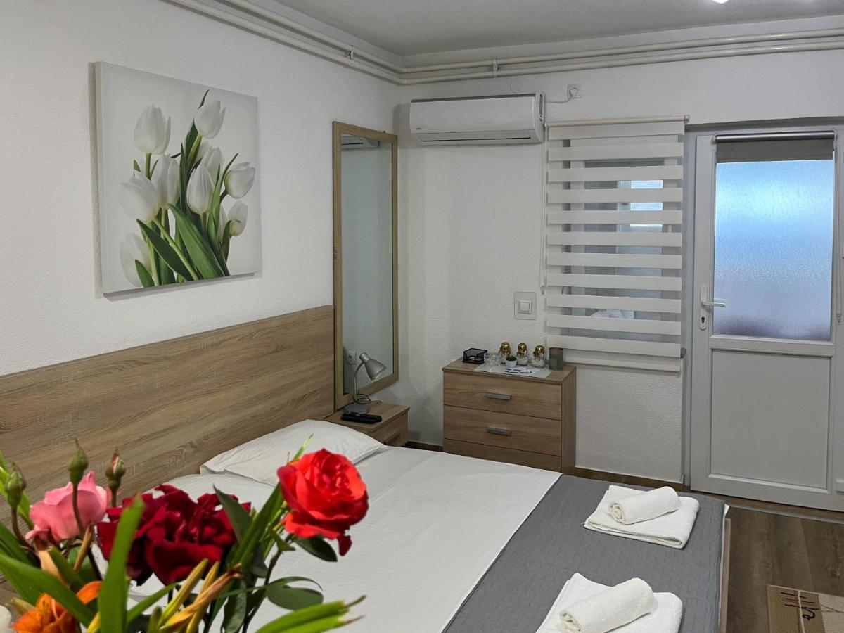 Apartmani Budimcic Требине Екстериор снимка